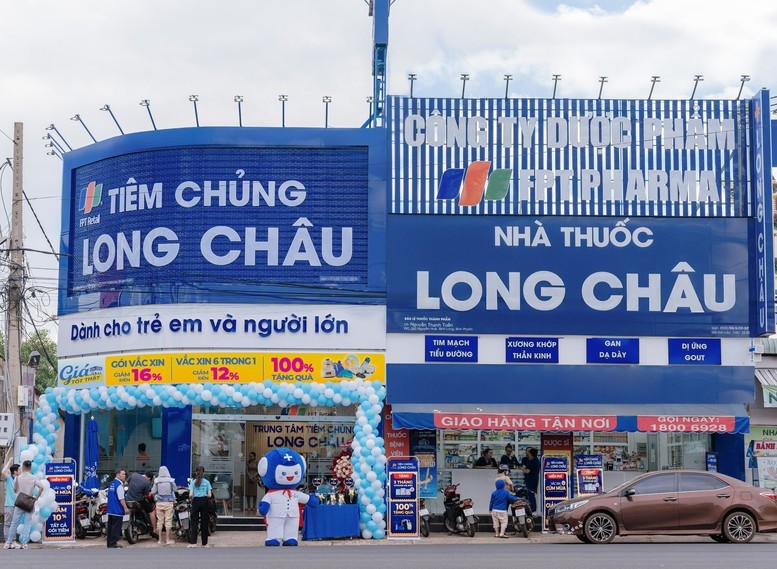 Hệ thống tiêm chủng và Nhà thuốc Long Châu. Ảnh: FPT Long Châu