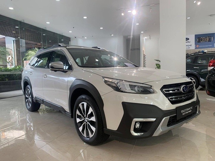 Mẫu Subaru Outback sản xuất trong năm 2023 được ưu đãi lên đến 500 triệu đồng. (Ảnh minh hoạ)