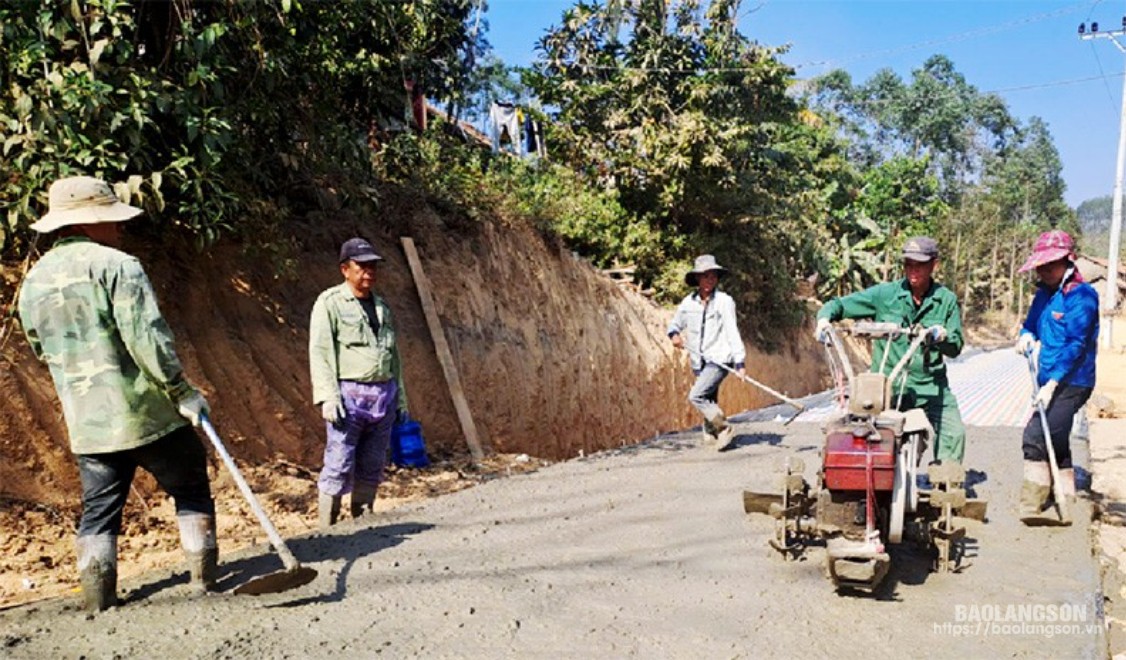 Cứng hóa đường giao thông tại xã Hòa Sơn, huyện Hữu Lũng