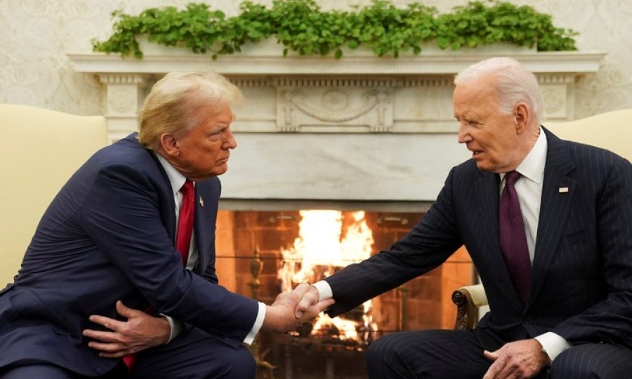 Ông Trump tuyên bố 'sa thải', tước quyền tiếp cận tin mật của ông Biden