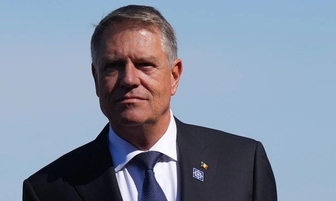 Tổng thống Romania Iohannis tuyên bố từ chức