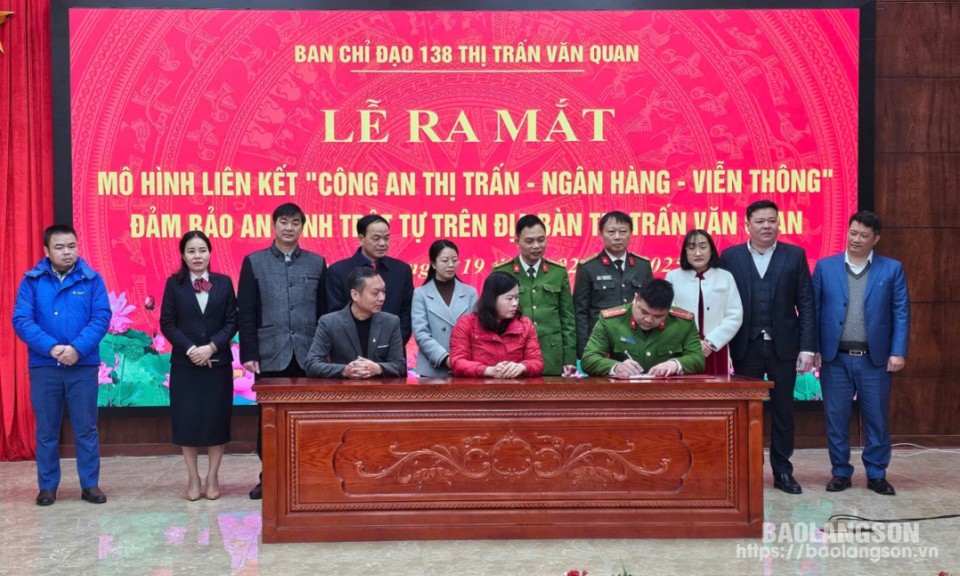 Ra mắt mô hình liên kết "Công an thị trấn - Ngân hàng - Viễn thông" đảm bảo an ninh trật tự trên địa