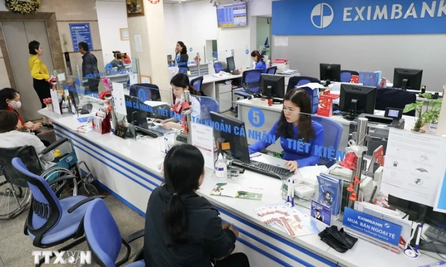 Lãi suất ngân hàng ngày 19/2: Eximbank giảm lãi suất lần thứ hai trong tháng