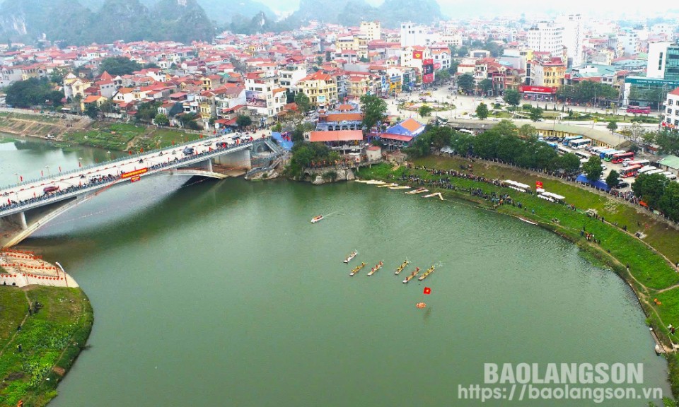 Về Lạng Sơn vui hội đua bè mảng