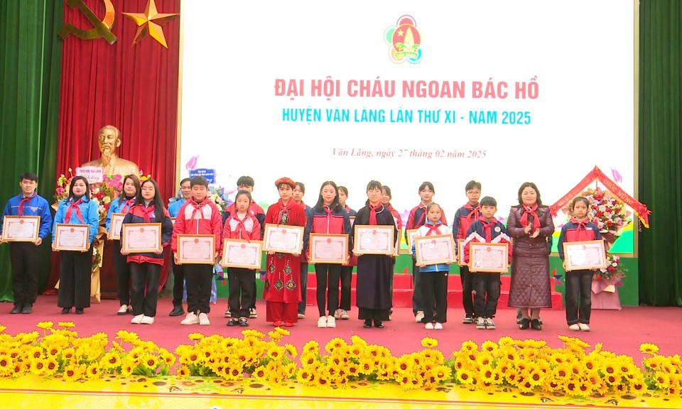 Văn Lãng: Đại hội cháu ngoan Bác Hồ lần thứ XI năm 2025  