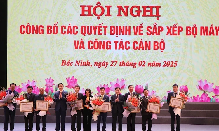 Bắc Ninh công bố các Quyết định về sắp xếp bộ máy và công tác cán bộ