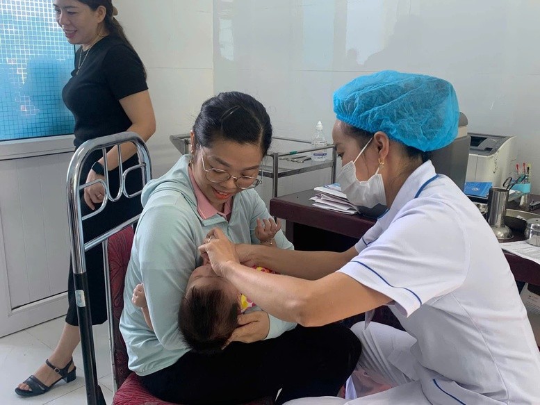 Vaccine Rota đã được sản xuất trong nước, đảm bảo cung ứng cho Chương trình tiêm chủng mở rộng - Ảnh: VGP/HM