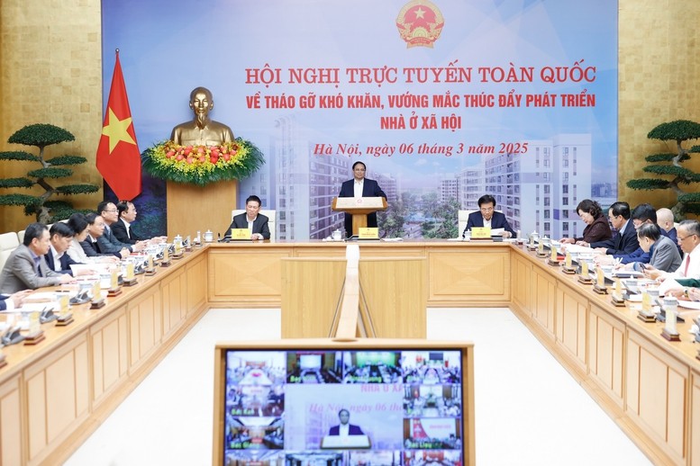 Thủ tướng Chính phủ Phạm Minh Chính chủ trì Hội nghị trực tuyến toàn quốc về tháo gỡ khó khăn, vướng mắc, thúc đẩy phát triển nhà ở xã hội - Ảnh VGP/Nhật Bắc