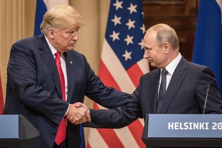 Tổng thống Mỹ Donald Trump và Tổng thống Nga Vladimir Putin. 