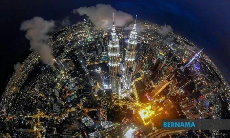 Malaysia remains top destination for European, US investors