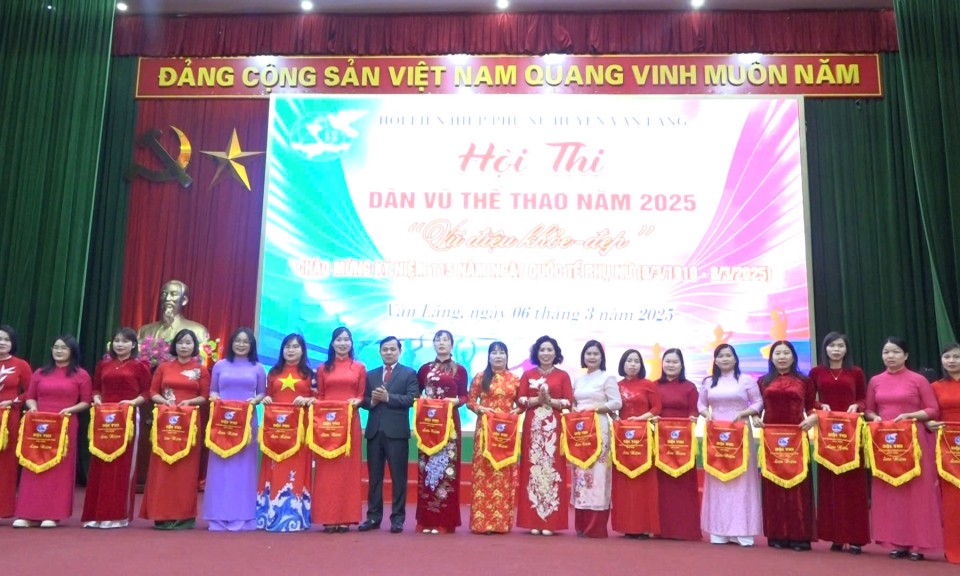 Văn Lãng: Hội thi dân vũ thể thao năm 2025