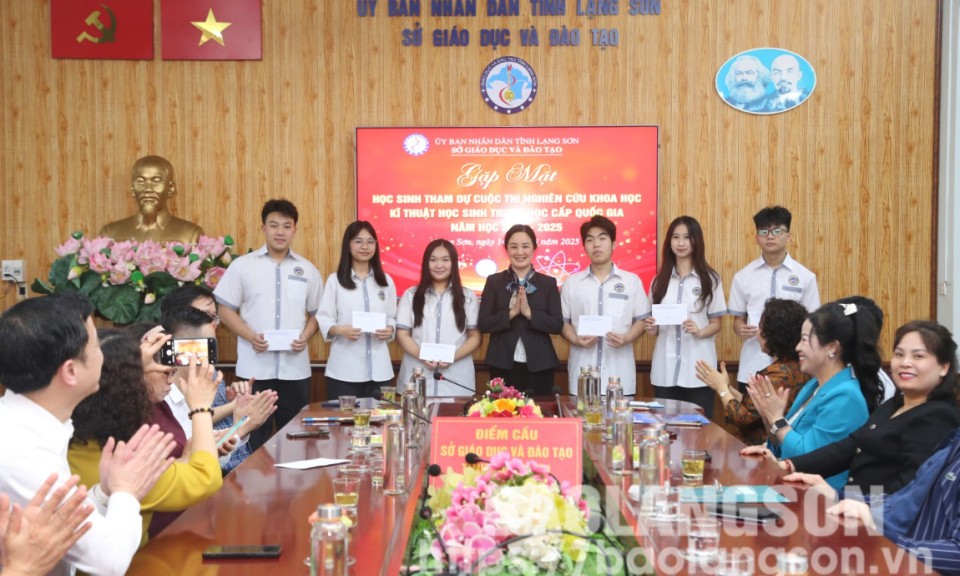 Sở Giáo dục và Đào tạo: Gặp mặt, động viên học sinh tham dự cuộc thi nghiên cứu khoa học kỹ thuật