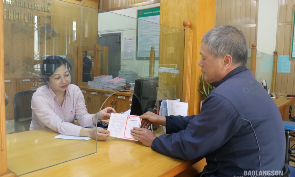 Đa dạng giải pháp huy động vốn: Phòng Giao dịch NHCSXH Hữu Lũng vượt chỉ tiêu ngay từ đầu năm