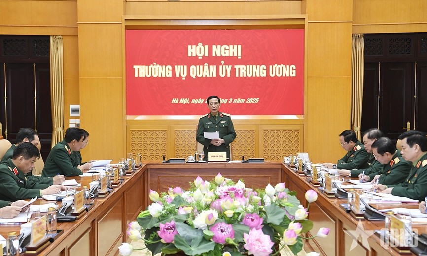 Đại tướng Phan Văn Giang chủ trì Hội nghị Thường vụ Quân ủy Trung ương cho ý kiến vào dự thảo Đề án tổ chức quân sự địa phương