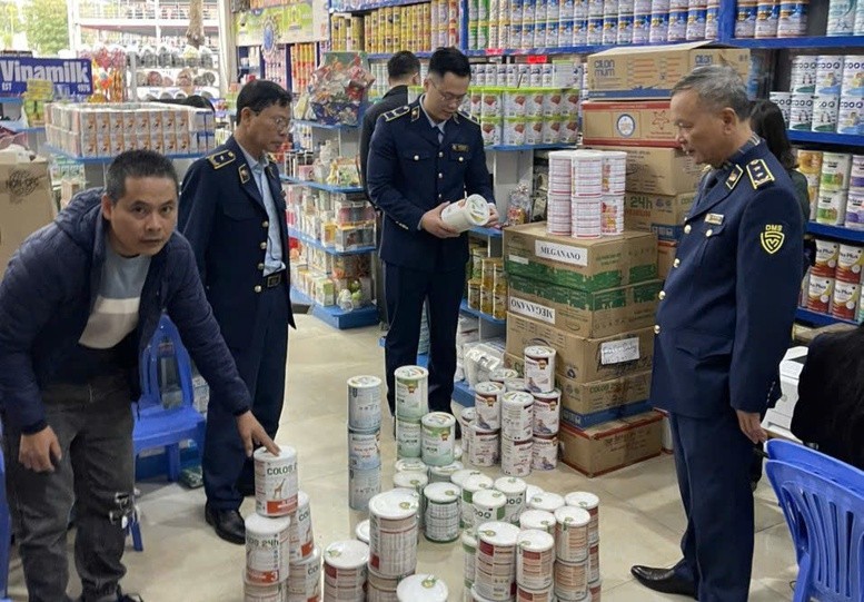 Trong 4 năm (năm 2021 – 2024), lực lượng Quản lý thị trường cả nước đã kiểm tra, xử lý 783 vụ liên quan đến nhóm sản phẩm sữa - Ảnh: Cục Quản lý và phát triển thị trường trong nước