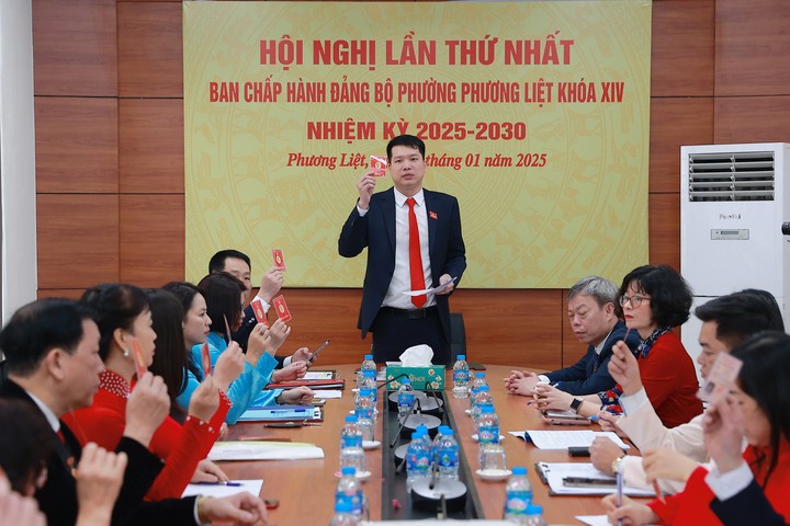 Quang cảnh một hội nghị của Ban Chấp hành Đảng bộ phường Phương Liệt (quận Thanh Xuân, Hà Nội).