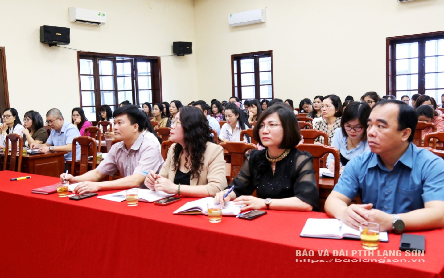 Các đồng chí lãnh đạo Ban Biên tập Báo và Đài PT-TH Lạng Sơn dự lễ phát động