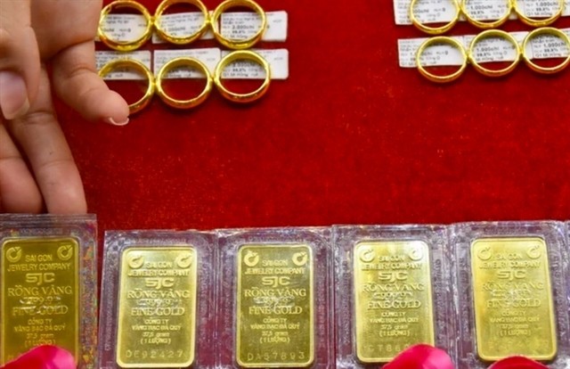 Giá vàng hôm nay (chiều 30-4): Vàng SJC duy trì ở mức cao, giao dịch ở mức 119,3 – 121,3 triệu đồng/lượng (mua vào – bán ra). Ảnh minh họa