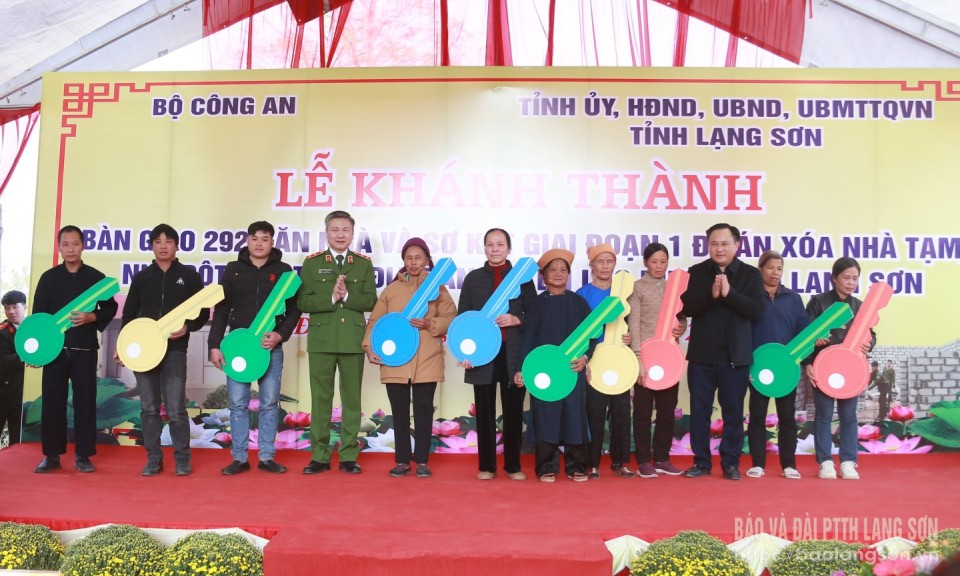 Tình dân tộc, nghĩa đồng bào trong những ngôi nhà 188