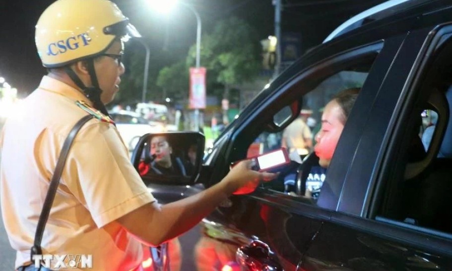 越南政府总理要求加强道路交通秩序安全法的实施
