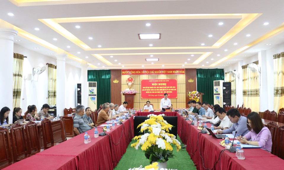  Chi Lăng lấy ý kiến góp ý vào bản thảo (lần 2) cuốn Lịch sử truyền thống HĐND và UBND huyện giai đoạn 1945-2021