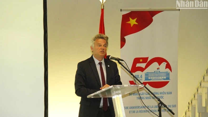 Bí thư toàn quốc PCF: Chiến thắng 30/4 đáp ứng niềm mong mỏi khôn nguôi không chỉ của nhân dân Việt Nam, mà của cả nhân dân yêu chuộng hòa bình tại Pháp và trên thế giới.