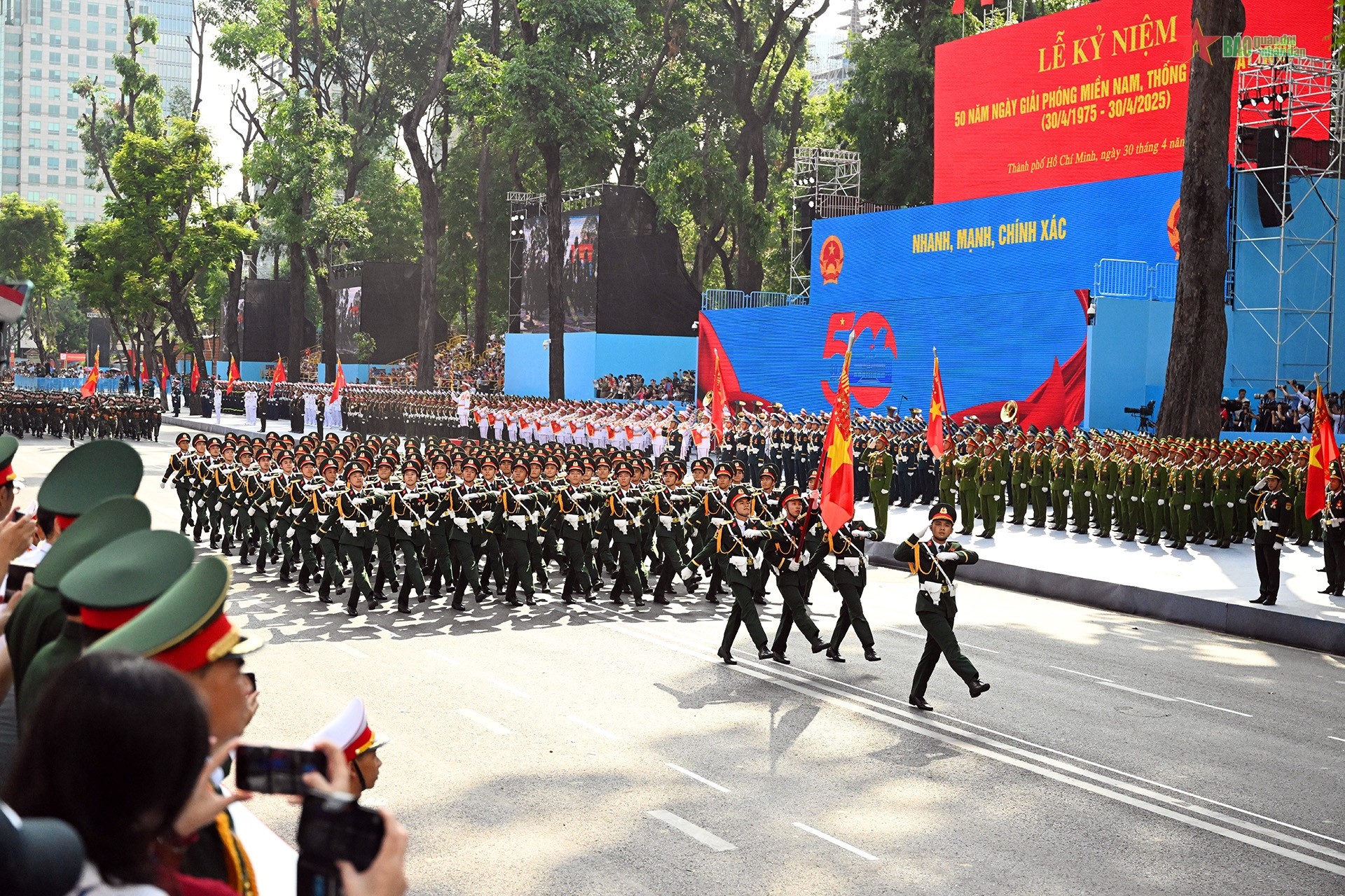 Hòa bình đẹp lắm