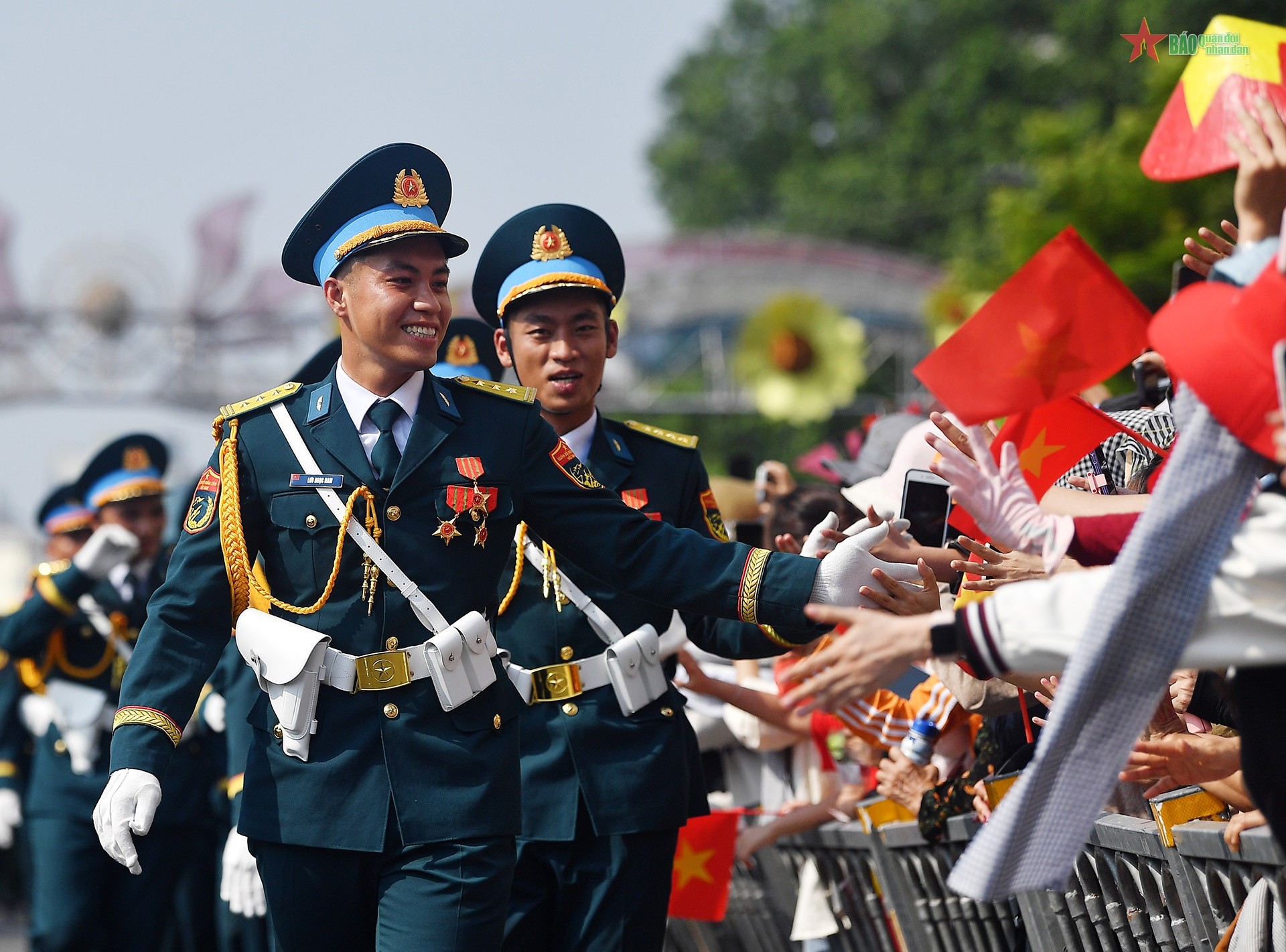 Hòa bình đẹp lắm