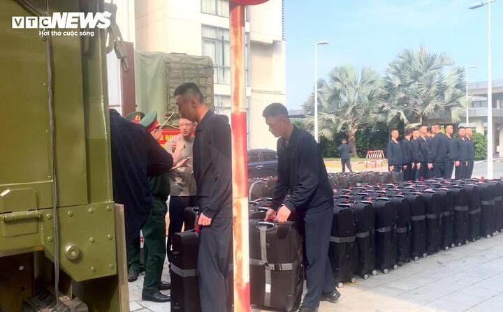 Đoàn đã có 6 ngày lưu trú tại Bình Dương để tập luyện cho lễ diễu binh, diễu hành kỷ niệm 50 năm Giải phóng Miền Nam, thống nhất Việt Nam.