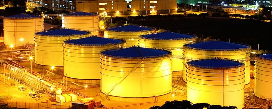 Với 4 phiên giảm và 1 phiên bật tăng, tuần này giá dầu Brent giảm hơn 8%, dầu WTI giảm khoảng 7,7%. Ảnh minh họa: Future Bridge