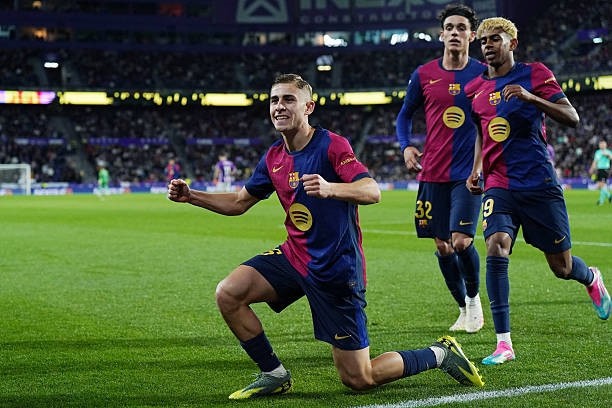 Femin Lopez ăn mừng bàn thắng ấn định chiến thắng 2-1 cho Barcelona trước Valladolid. Ảnh: fcbarcelona.com