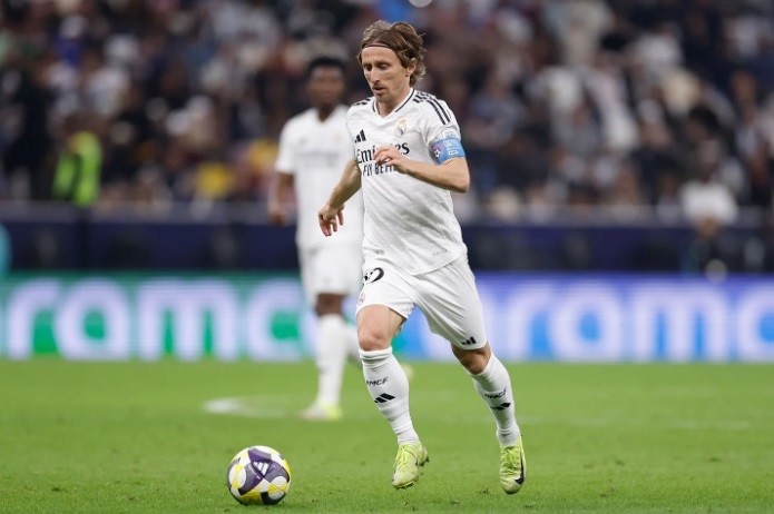 Lão tướng Luka Modric đang có những trận đấu cuối cùng trong màu áo Real Madrid. Ảnh: realmadrid.com