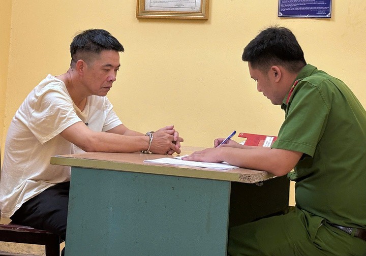 Bị can Nguyễn Xuân Phiến, Chủ tịch UBND xã Tự Nhiên.