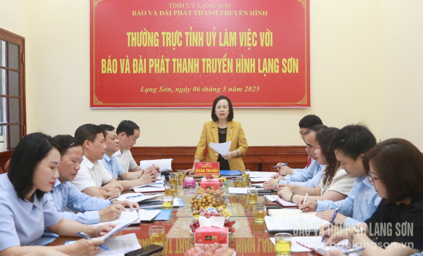 Đồng chí Đoàn Thị Hậu, Phó Bí thư Thường trực Tỉnh ủy, Chủ tịch HĐND tỉnh phát biểu tại buổi làm việc