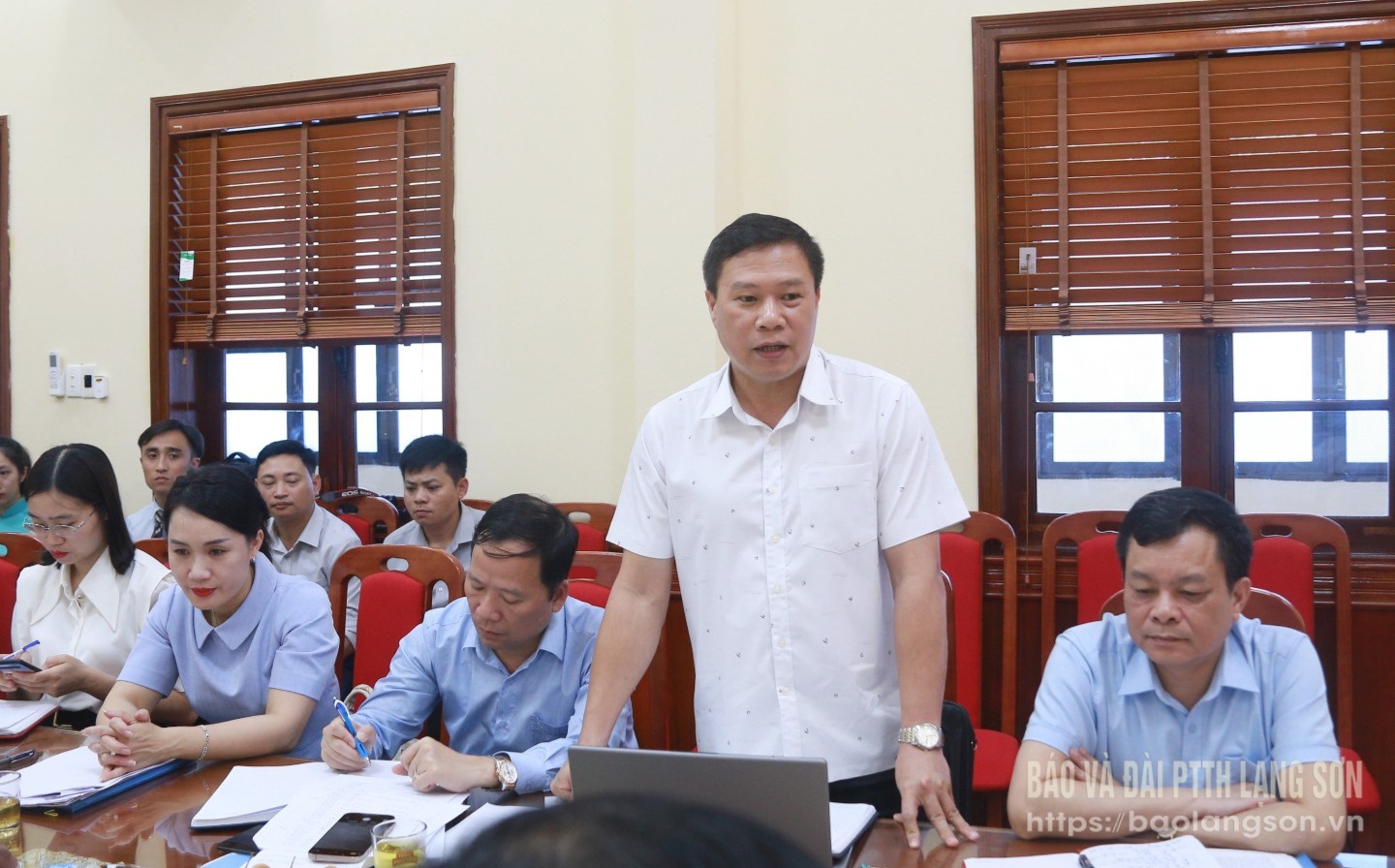 Lãnh đạo Văn phòng Tỉnh ủy phát biểu ý kiến tại buổi làm việc