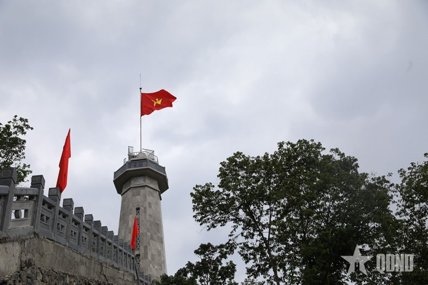 Công trình cột cờ A Pa Chải.