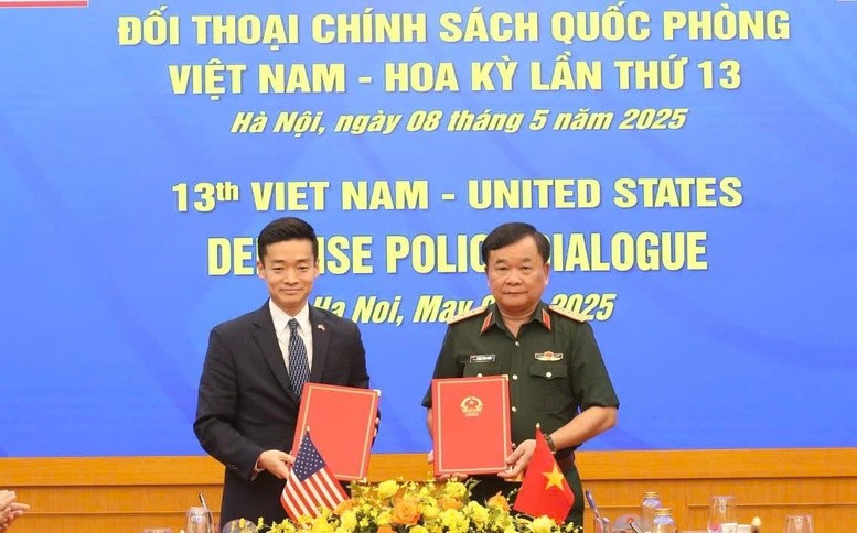 Ký biên bản Đối thoại chính sách quốc phòng Việt Nam-Hoa Kỳ lần thứ 13 - Ảnh: VGP/Nhật Nam