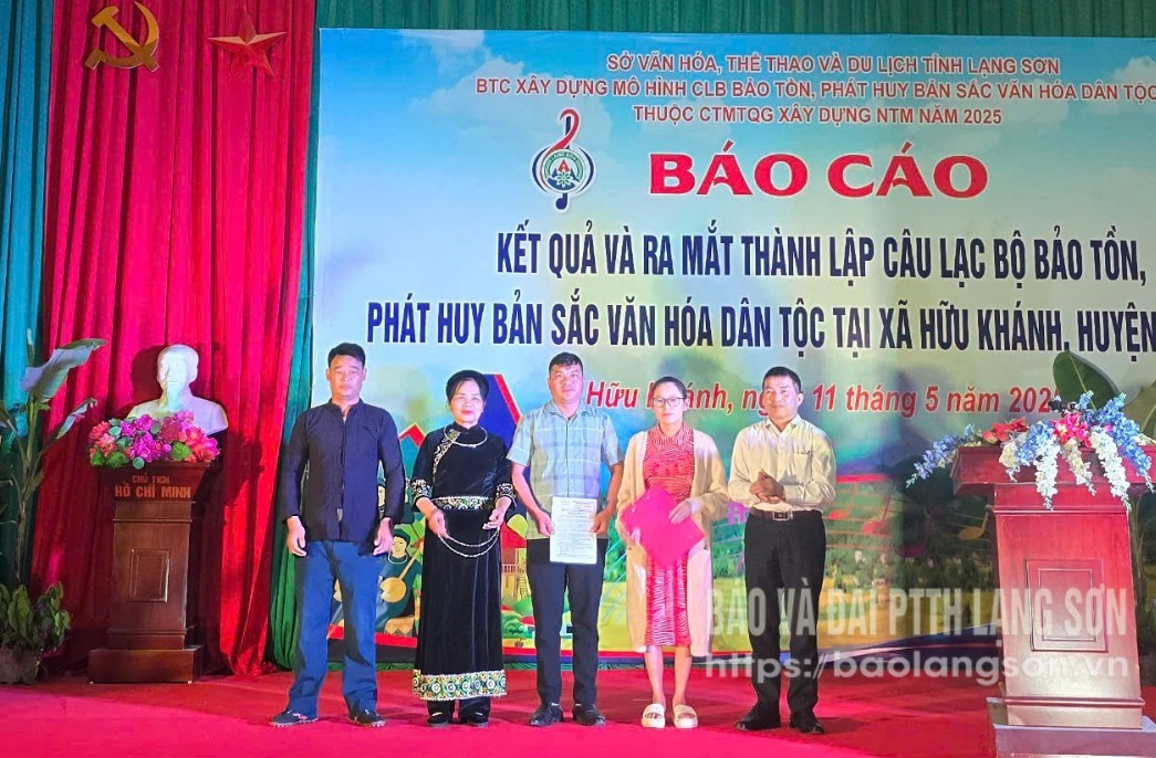 22accc8da330116e4821,22444111.jpg