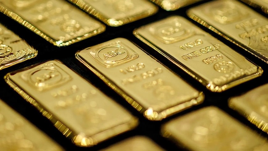 Giá vàng thế giới niêm yết trên 3.300 USD/ounce. Ảnh: Getty Images