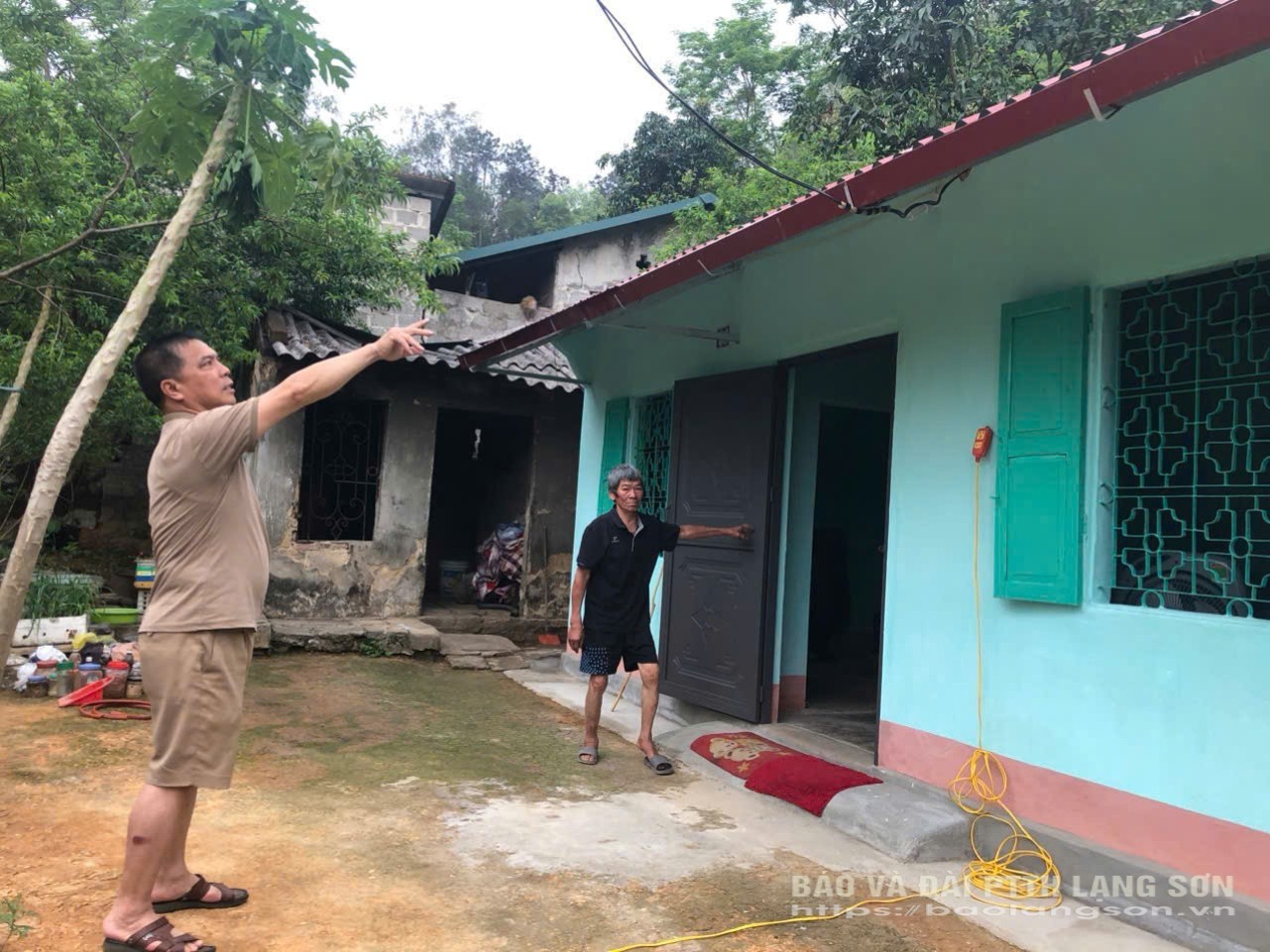 Một hộ gia đình được thành phố hỗ trợ kinh phí sửa chữa nhà trên địa bàn phường Chi Lăng đã hoàn thành việc sửa chữa nhà ở
