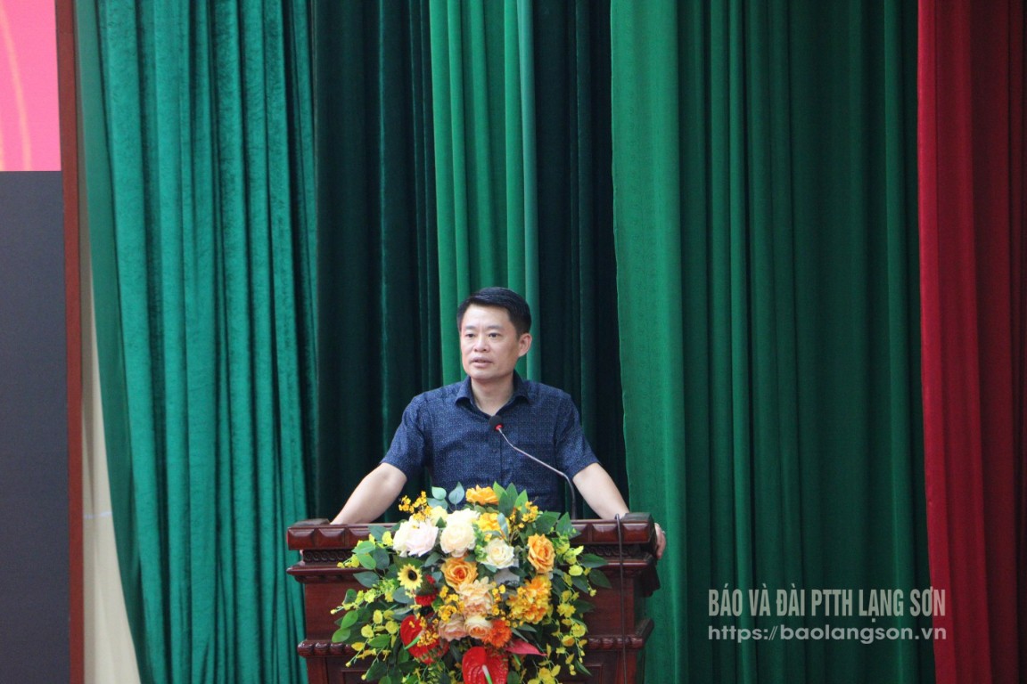 Lãnh đạo Huyện ủy Bắc Sơn phát biểu tại hội nghị