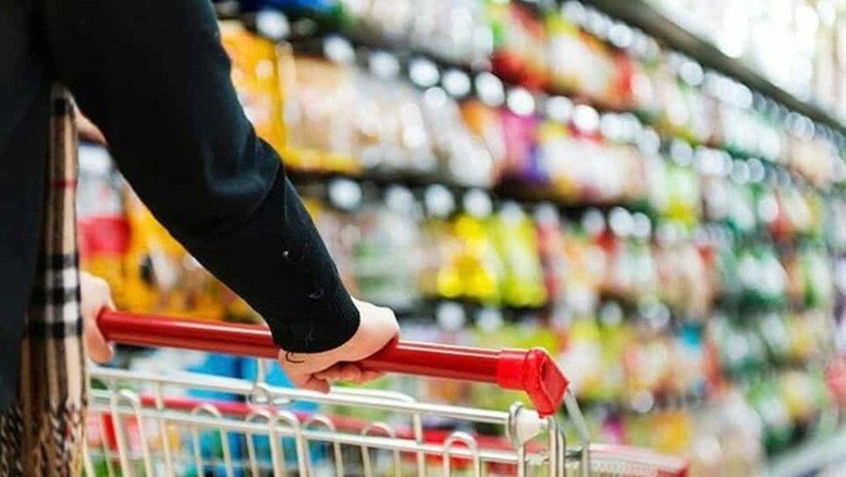 Mua hàng giả không chỉ hại mình mà còn tiếp tay cho tội ác