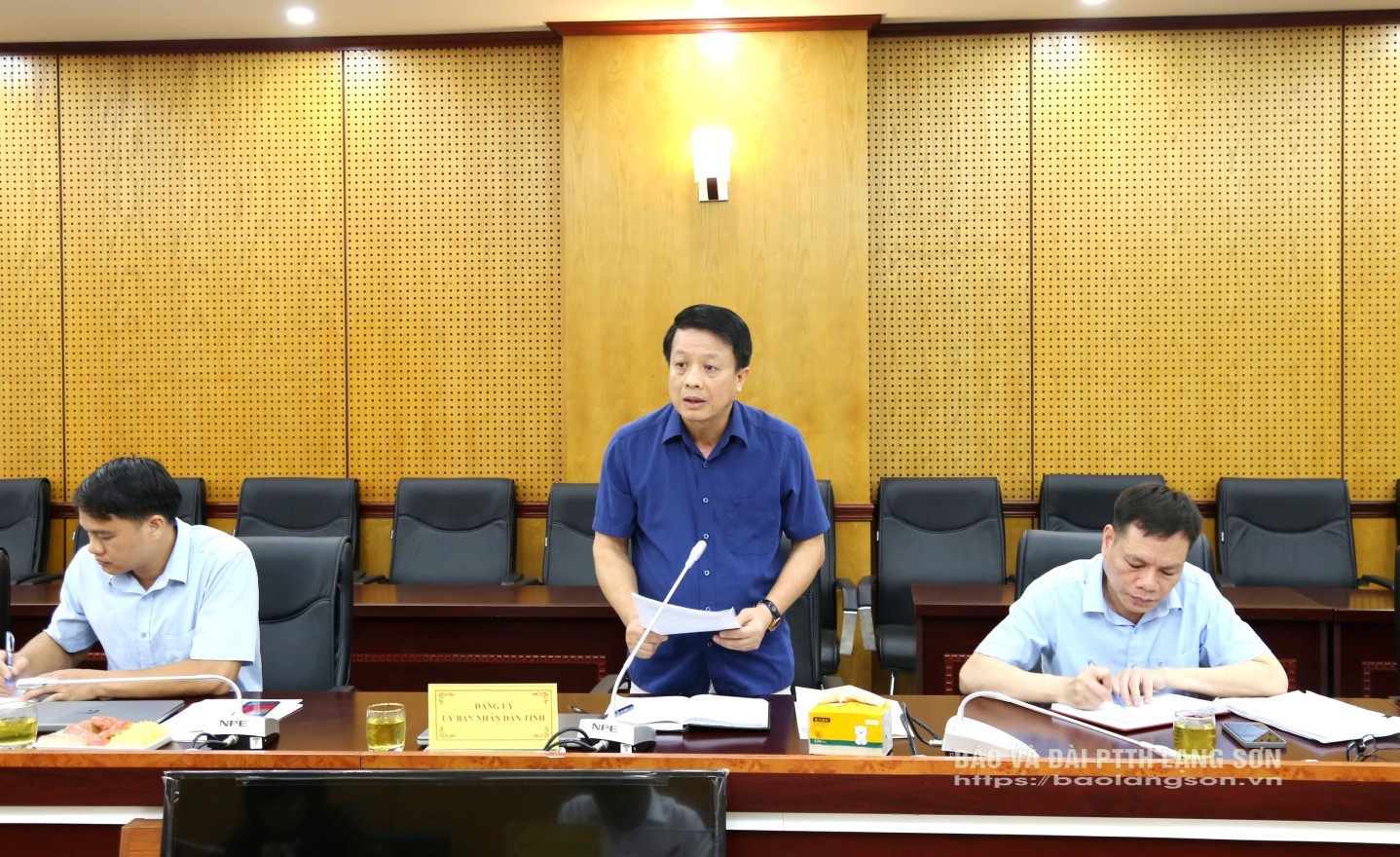 Đồng chí Nguyễn Quang Tuấn, Tỉnh ủy viên, Phó Bí thư Đảng ủy UBND tỉnh - trưởng đoàn công tác phát biểu tại buổi làm việc