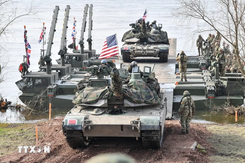 Binh sỹ tham gia cuộc tập trận của NATO tại Korzeniewo, miền Bắc Ba Lan, ngày 4/3/2024. (Ảnh: PAP/TTXVN)
