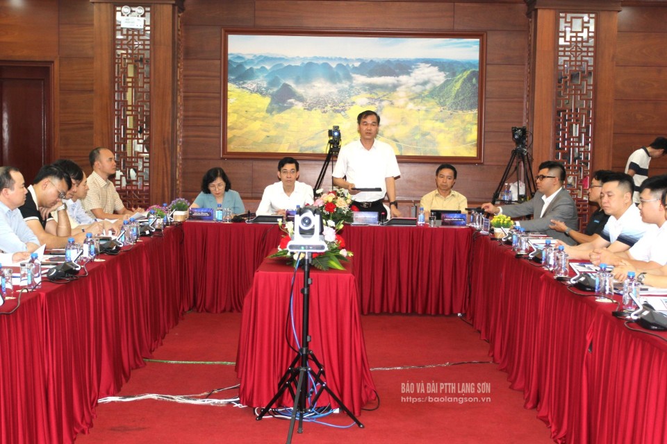 Đồng chí Nguyễn Trọng Hùng, Giám đốc Sở Khoa học và Công nghệ phát biểu tại hội thảo