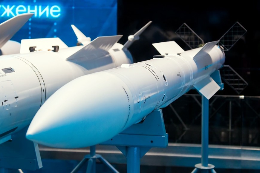 Tên lửa R-77M của Nga. Ảnh: TASS
