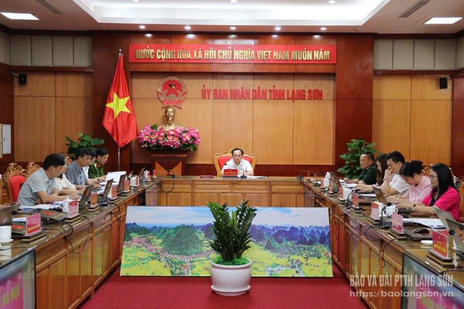 Các đại biểu dự hội nghị tại điểm cầu tỉnh Lạng Sơn