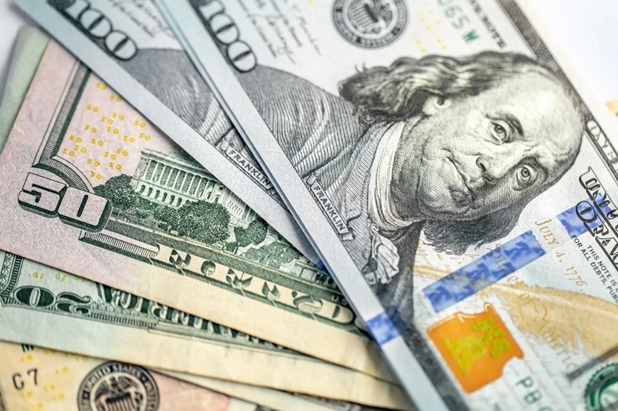 Tỷ giá USD hôm nay, 17-5: Đồng USD chốt phiên tuần tăng nhẹ. Ảnh: Reuters
