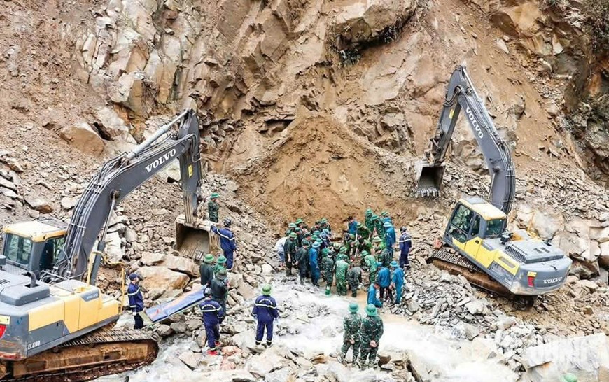 Hiện trường vụ sạt lở.