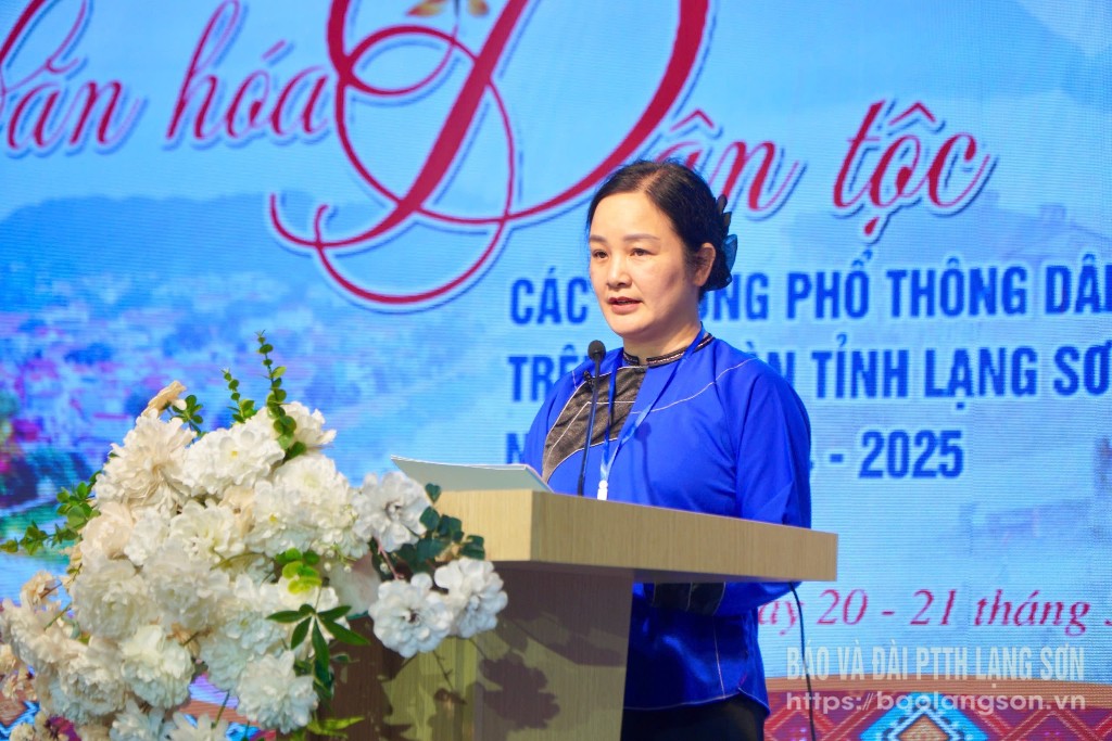 Lãnh đạo Sở Giáo dục và Đào tạo phát biểu tại ngày hội